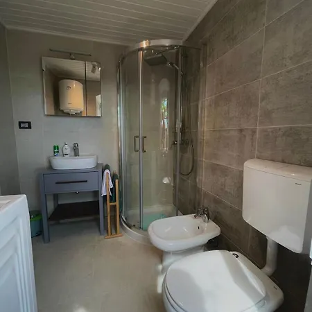 Jolanda Villa *